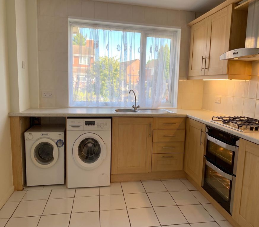 Property photo 2 of 12