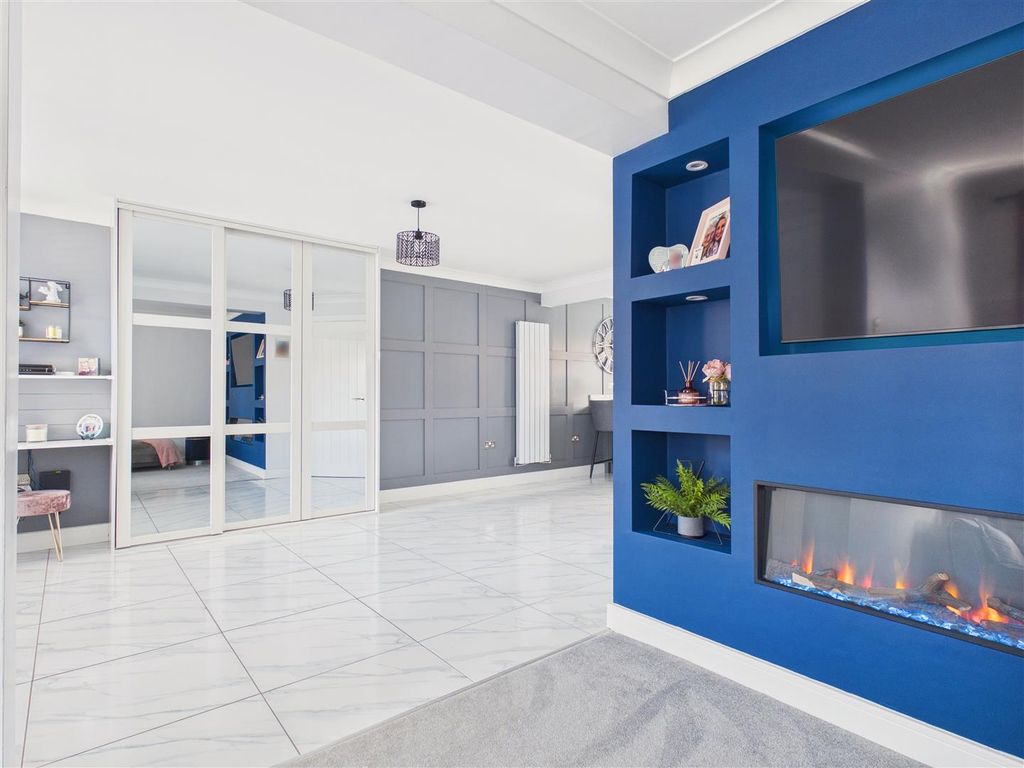 Property photo 2 of 17 Cam04090G0-Pr0167-Still009.Jpg