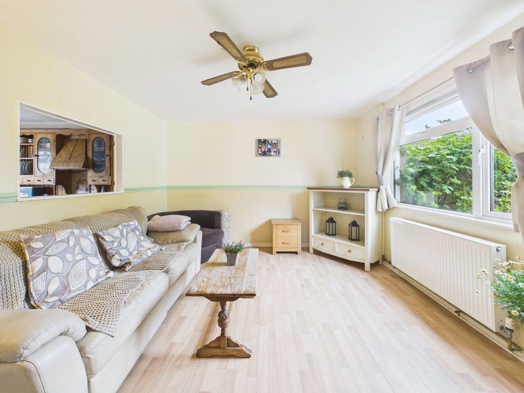 Property photo 2 of 13