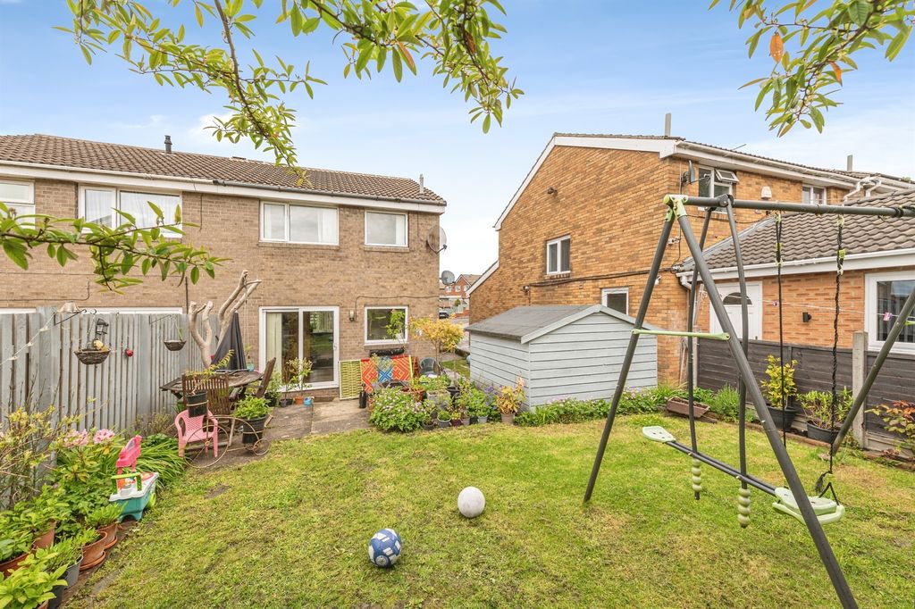 Additional image 11 of 3 bed semi-detached house for saleChalcroft Close, Heckmondwike WF16