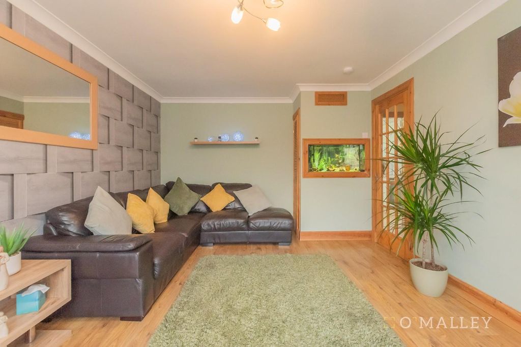 Property photo 3 of 13 Living Room