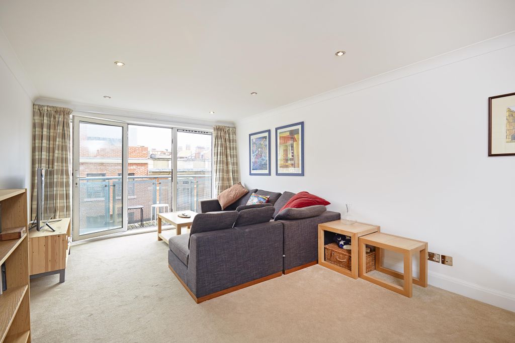 Property photo 1 of 8