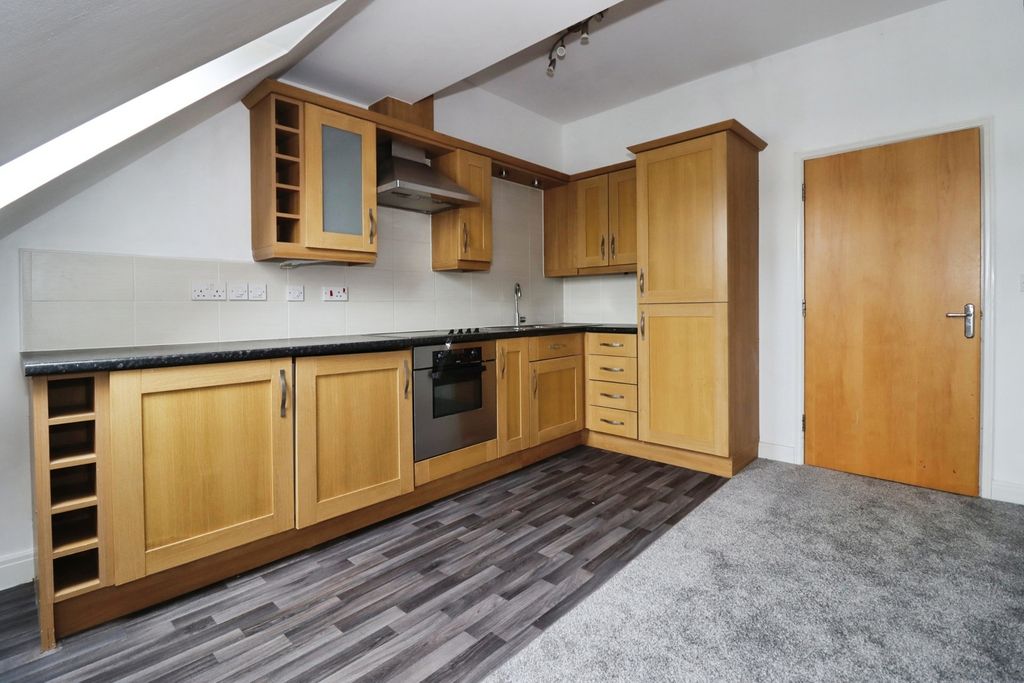 Property photo 3 of 11 Pbox-Img.Jpg