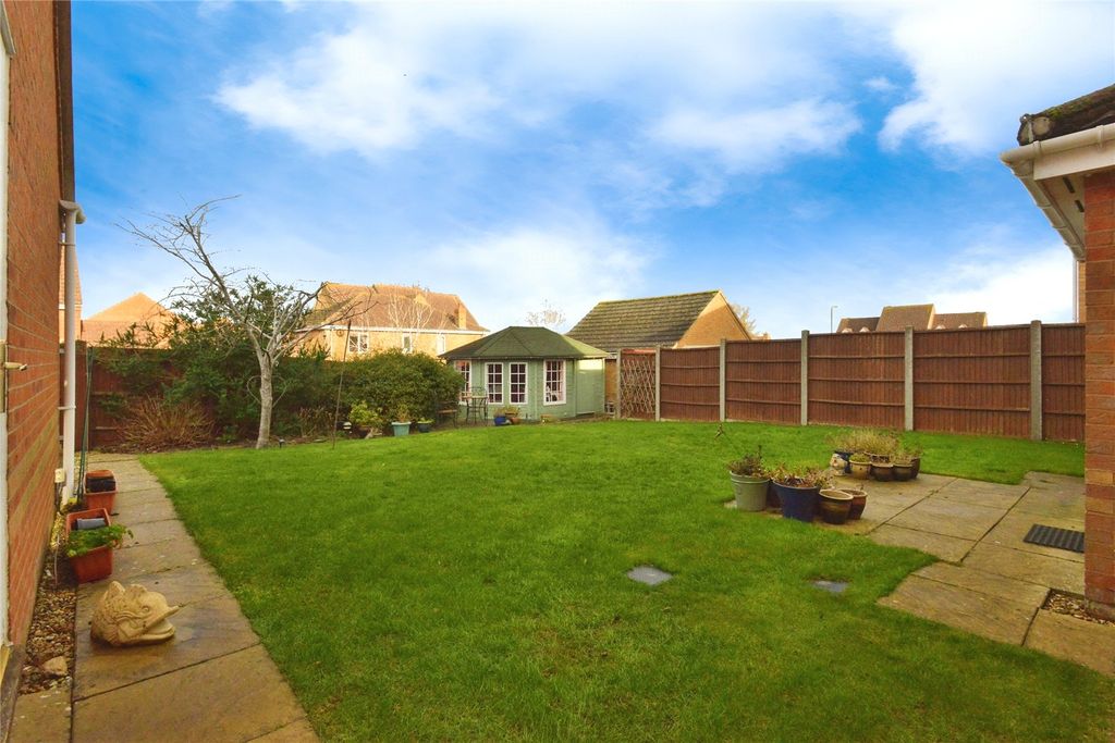 Property photo 2 of 37 Picture No. 02