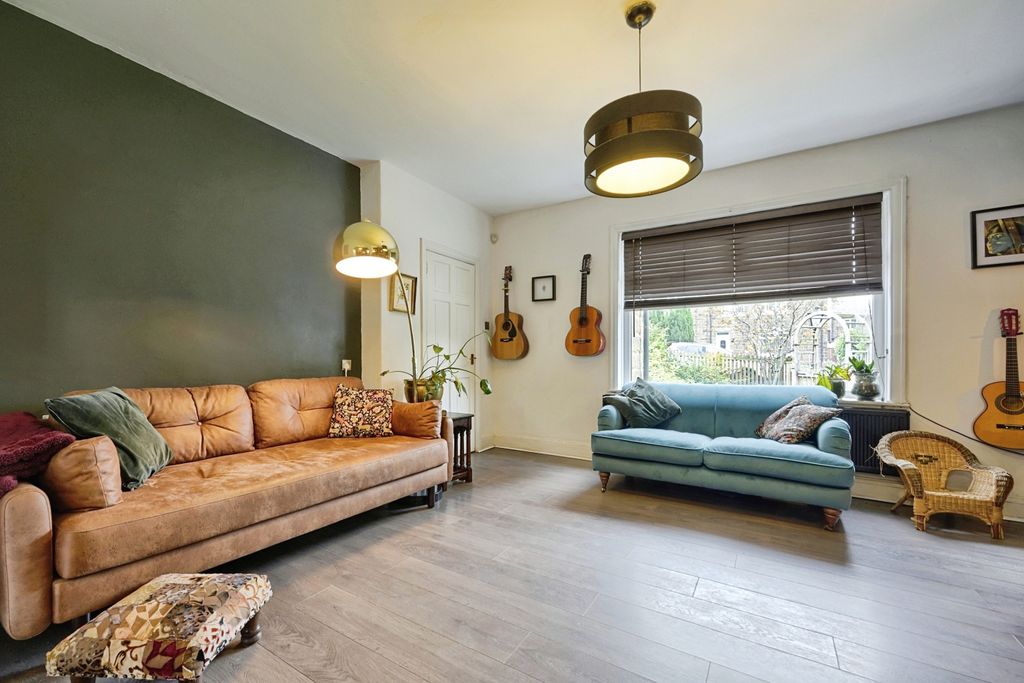 Property photo 3 of 22