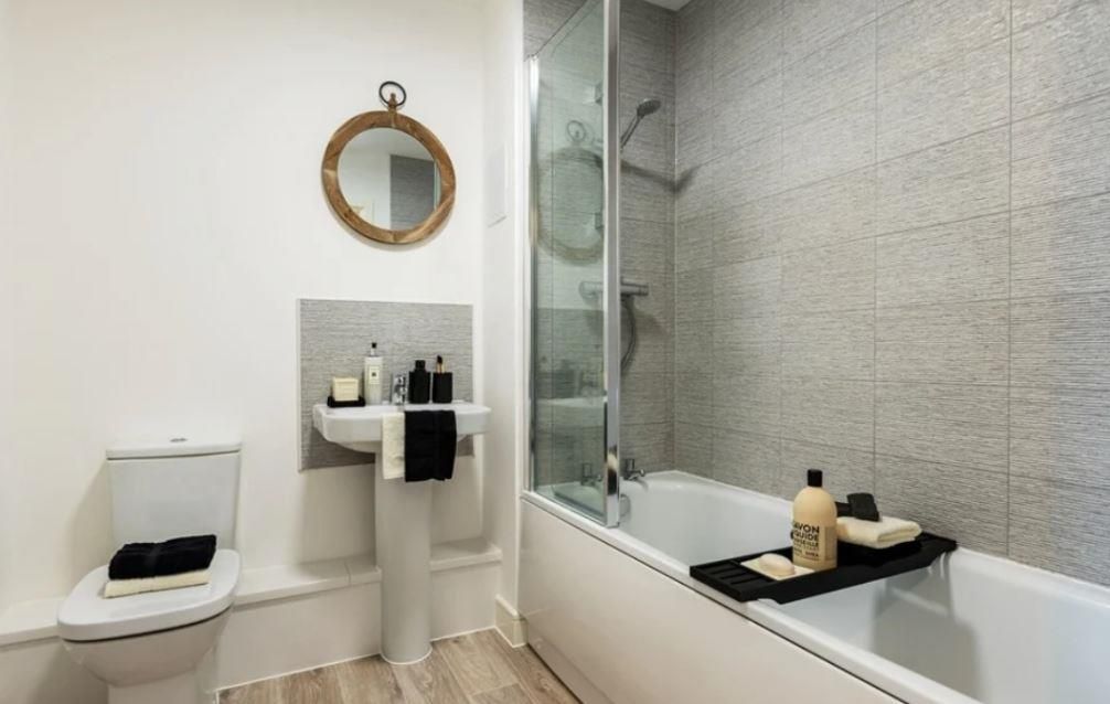 Property photo 3 of 4 Bbathroom.Jpg