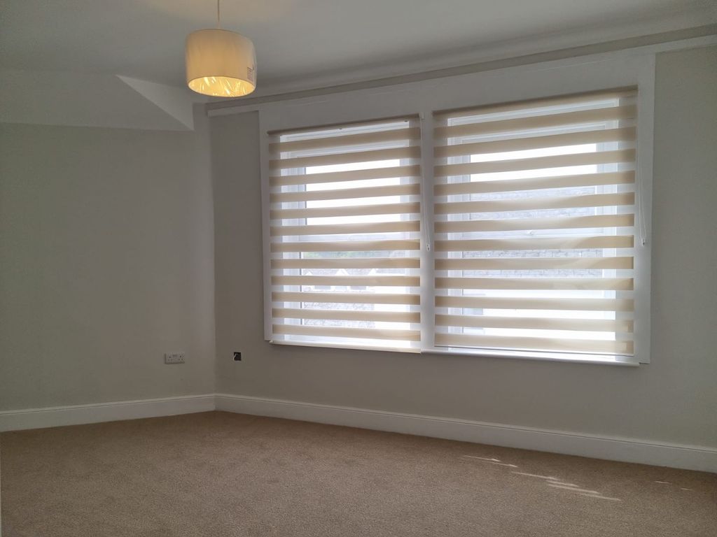 Property photo 2 of 3