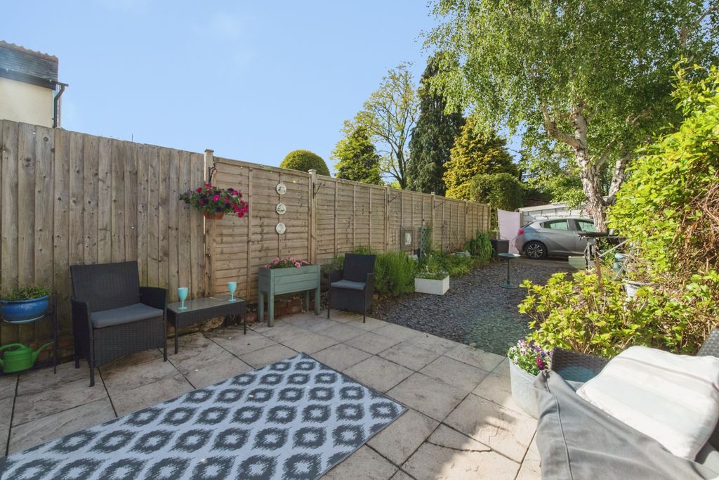 Property photo 3 of 19