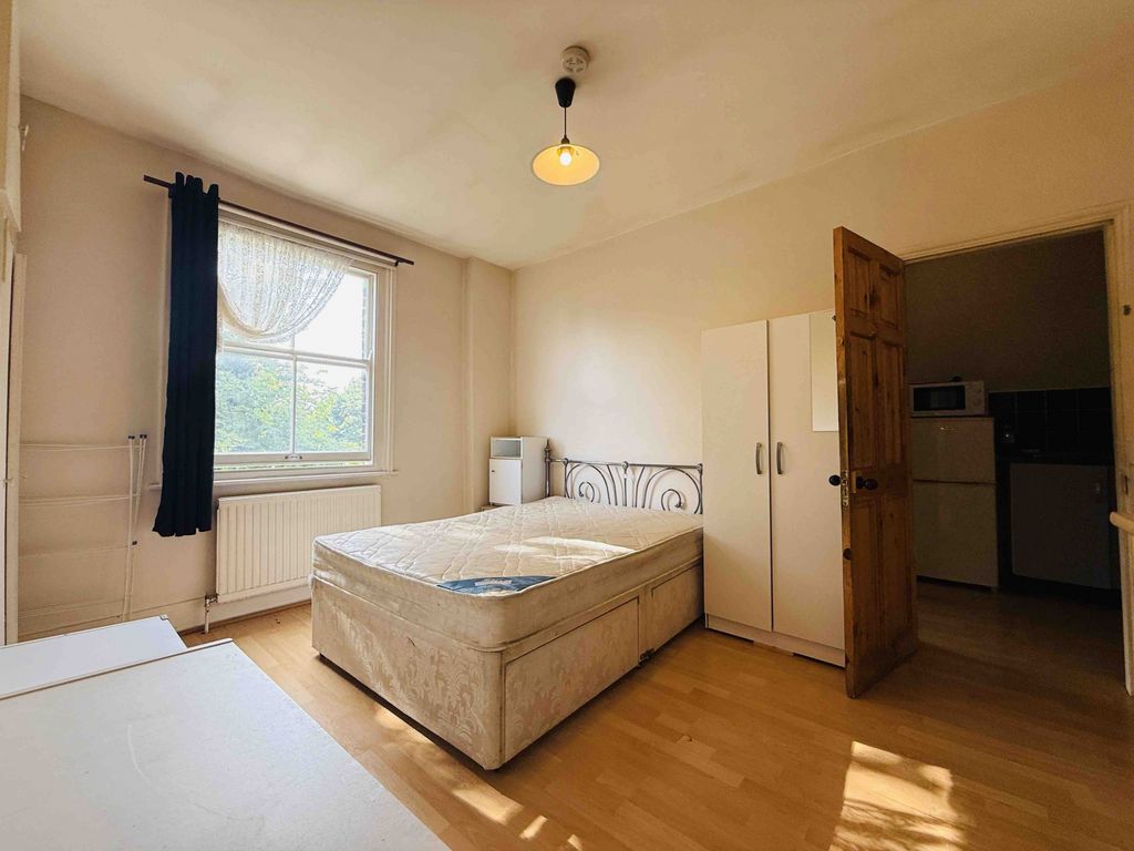 Property photo 1 of 6 House Share