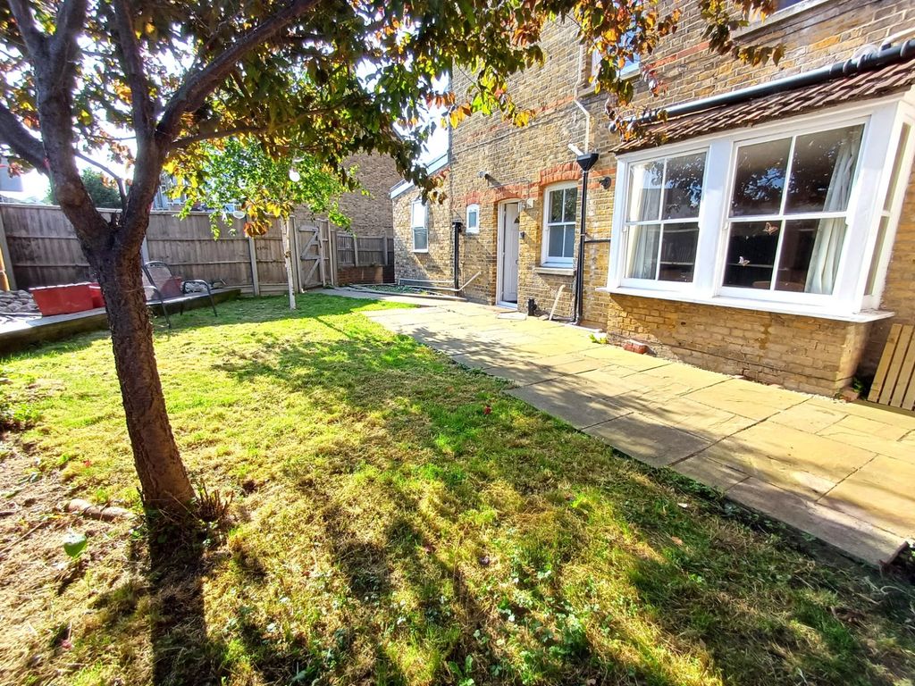 Property photo 2 of 17 Picture No. 07