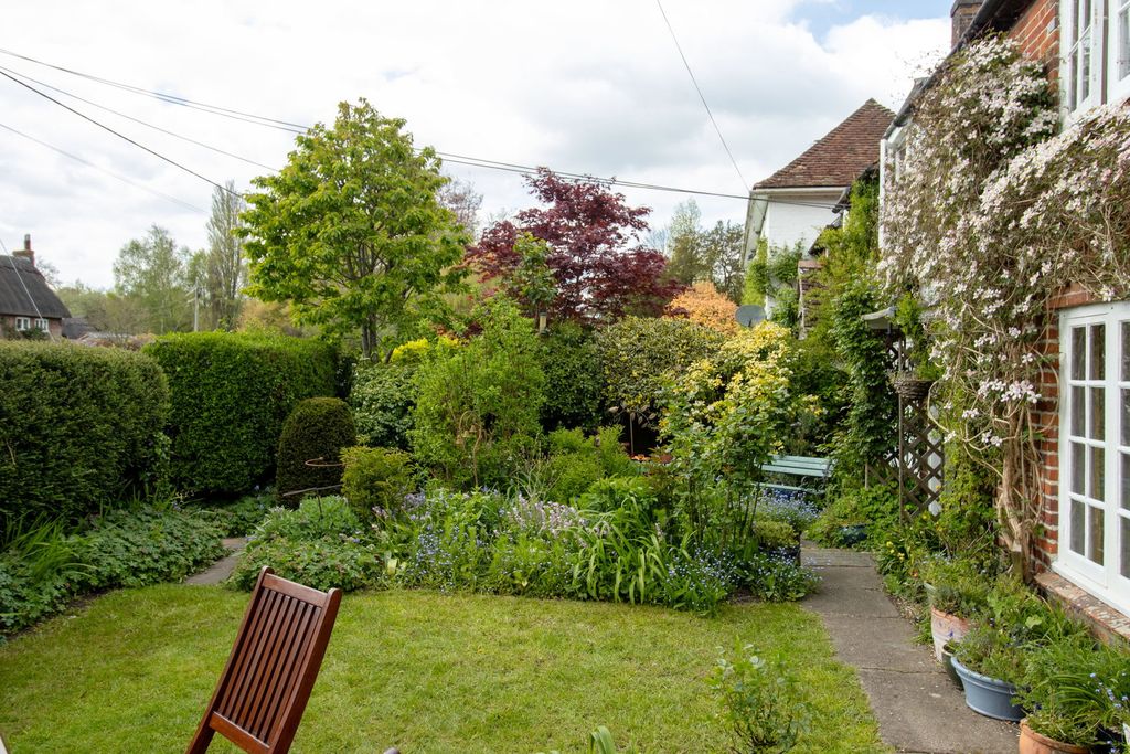 Property photo 2 of 22