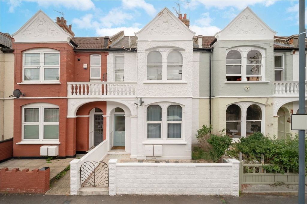 Property photo 1 of 8