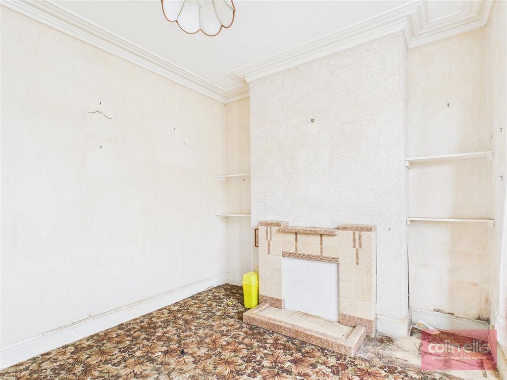 Property photo 3 of 12 Cam05075G0-Pr0227-Still007.Jpg