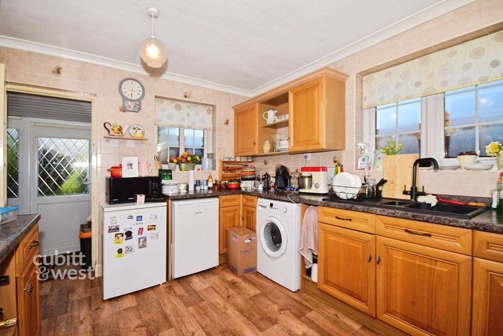 Property photo 3 of 13 d1014852-Dsc_0346