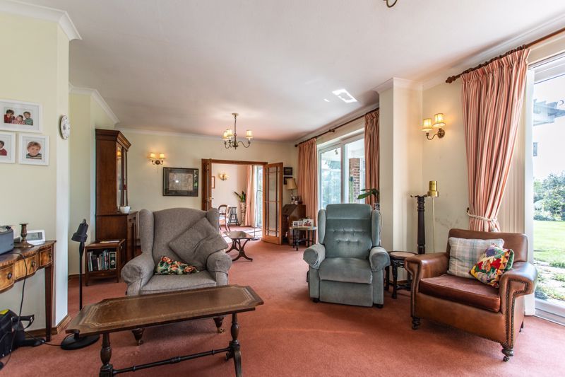 Property photo 2 of 33 Photo 12