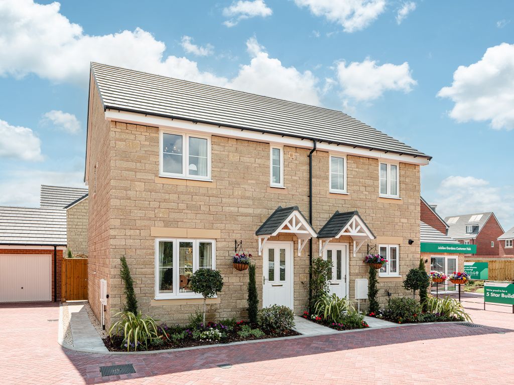 Property photo 1 of 18