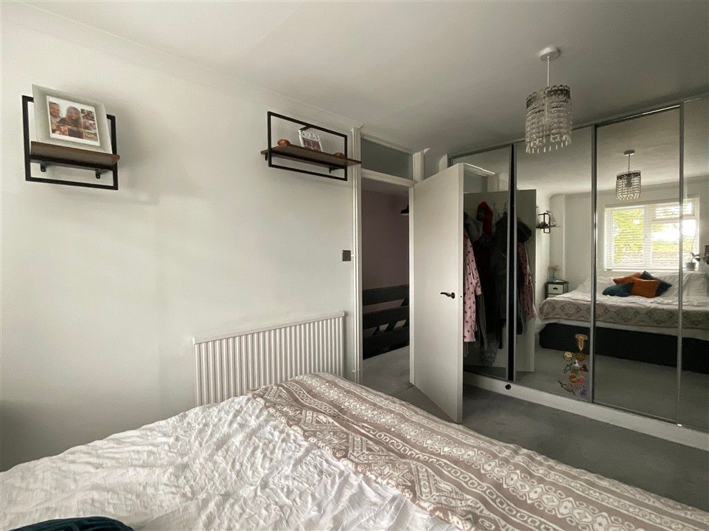 Property photo 3 of 4 Bedroom