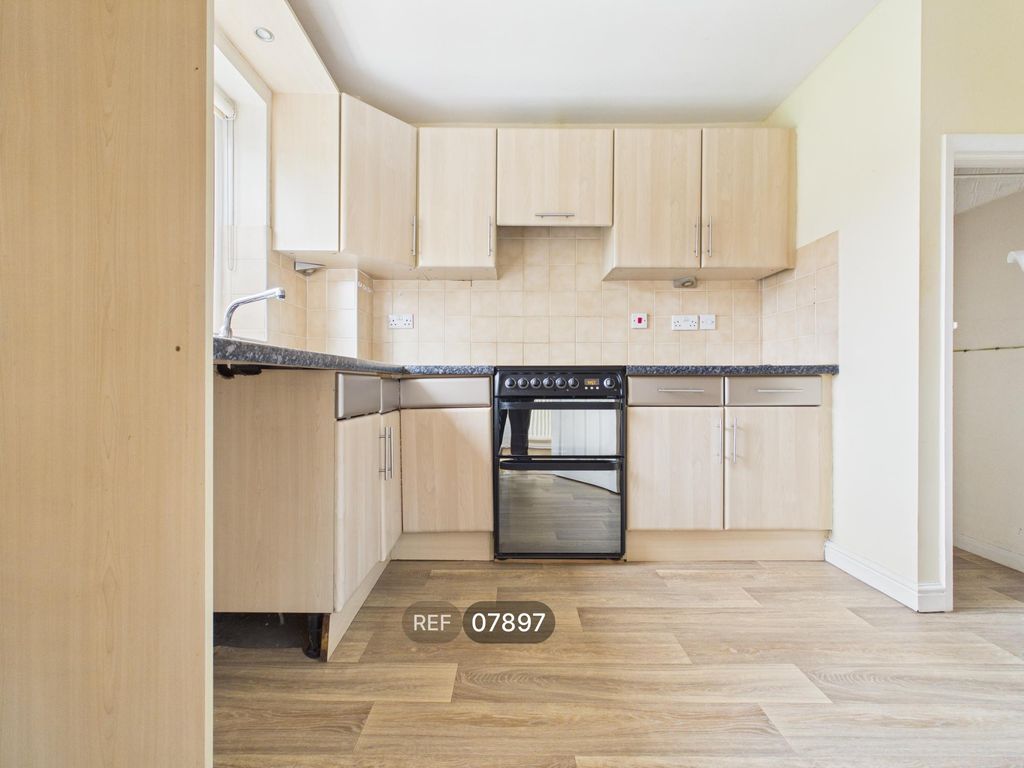 Property photo 2 of 26 Kitchen