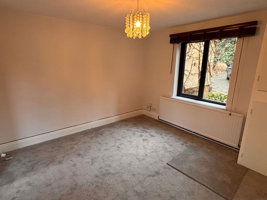 Property photo 2 of 11 Lounge