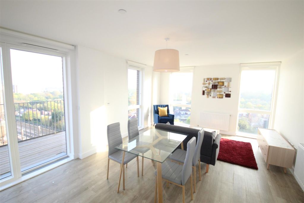 Property photo 1 of 10 Reception Room