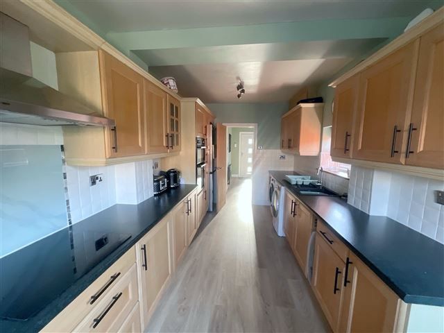 Property photo 3 of 20 Kitchen