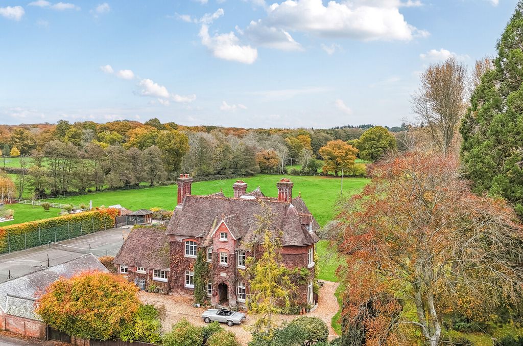 Property photo 1 of 33