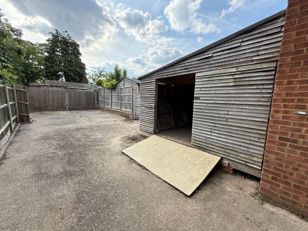 Property photo 3 of 9