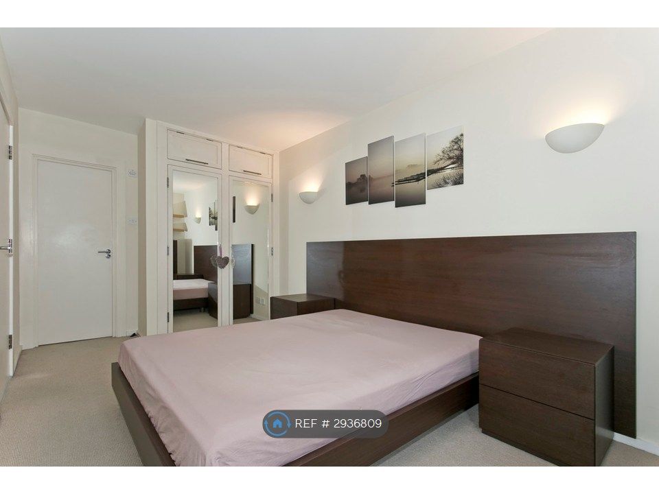 Property photo 3 of 16 Bedroom 1