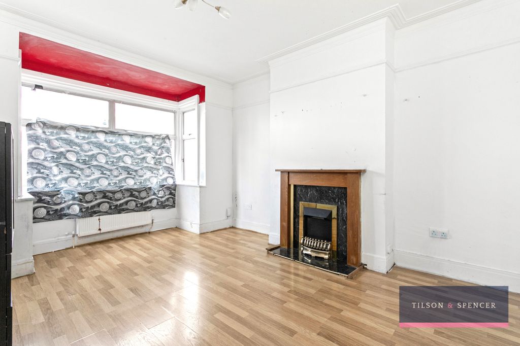 Property photo 3 of 13 3