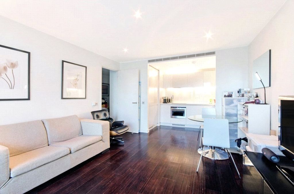 Property photo 1 of 10 Picture No. 05