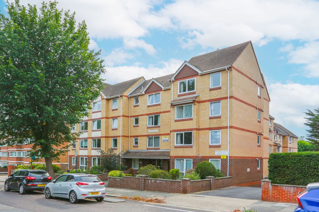 Property photo 1 of 16