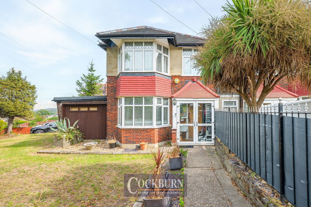 Property photo 1 of 29