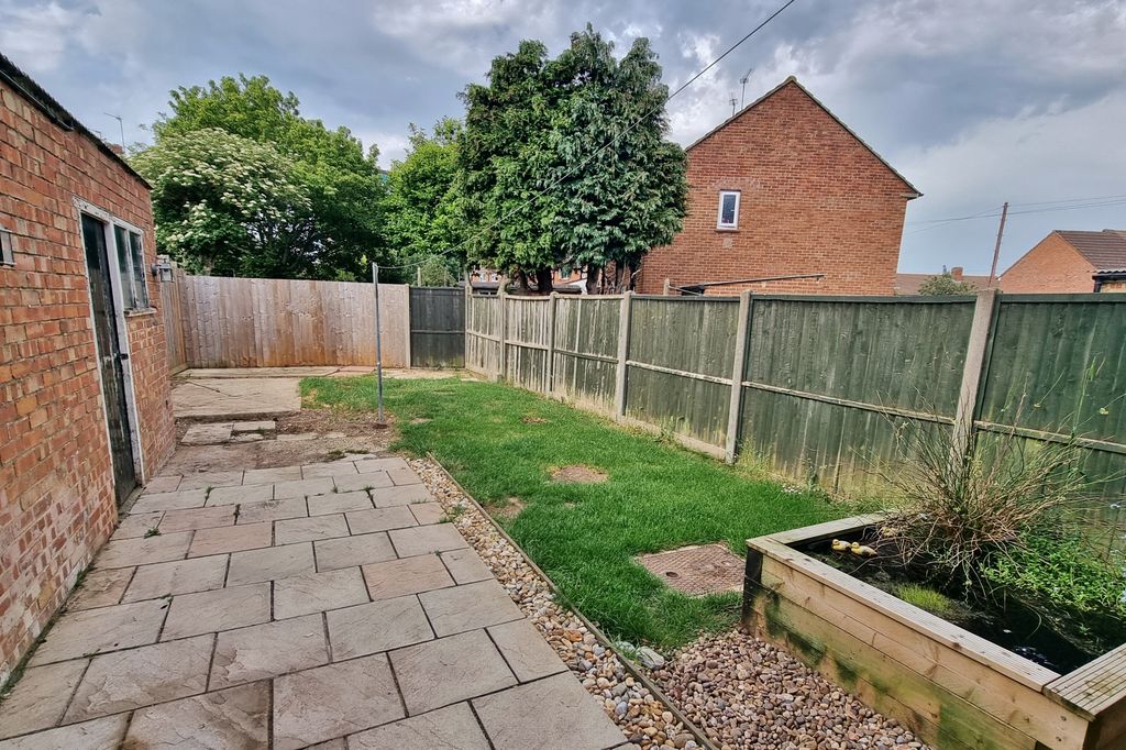 Property photo 2 of 10