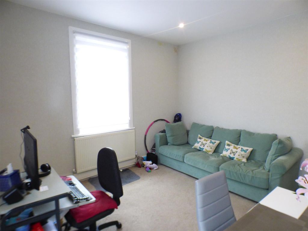 Property photo 3 of 7 3083214