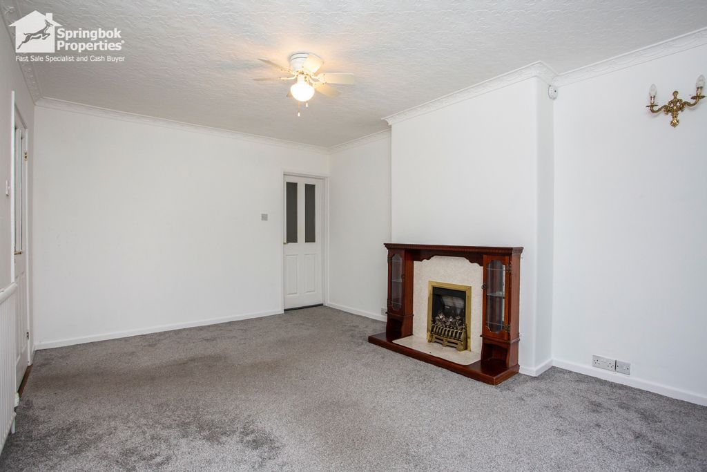 Property photo 3 of 21 2