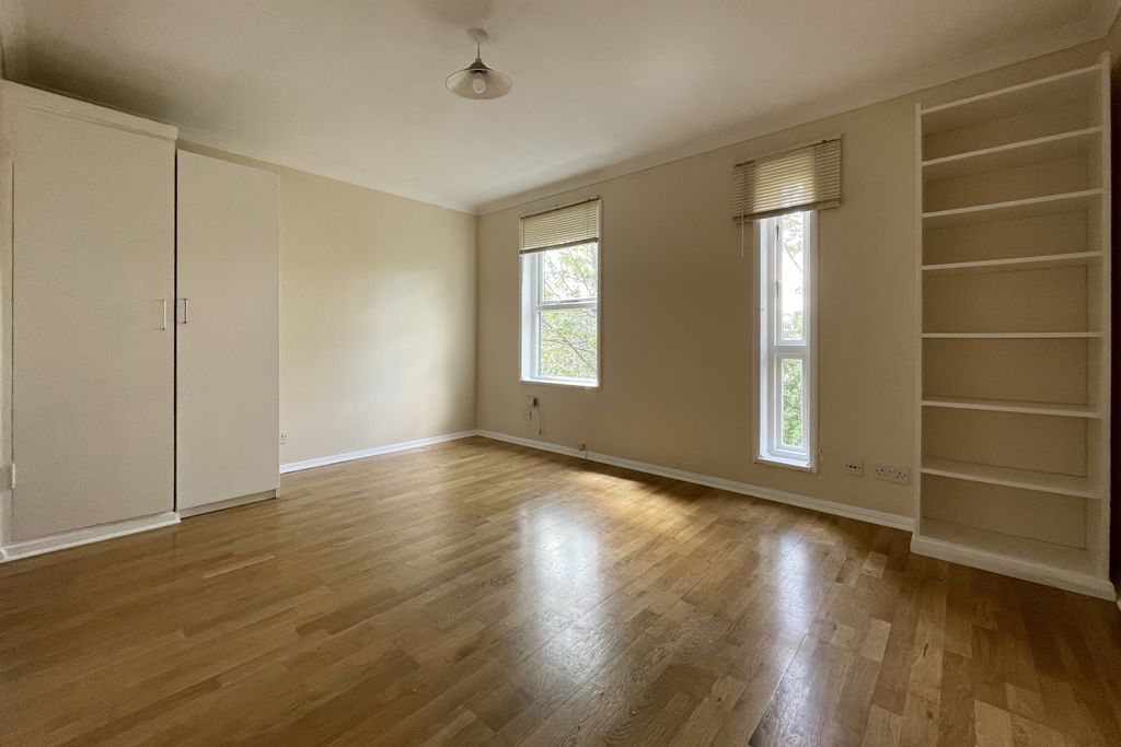 Property photo 2 of 10 2