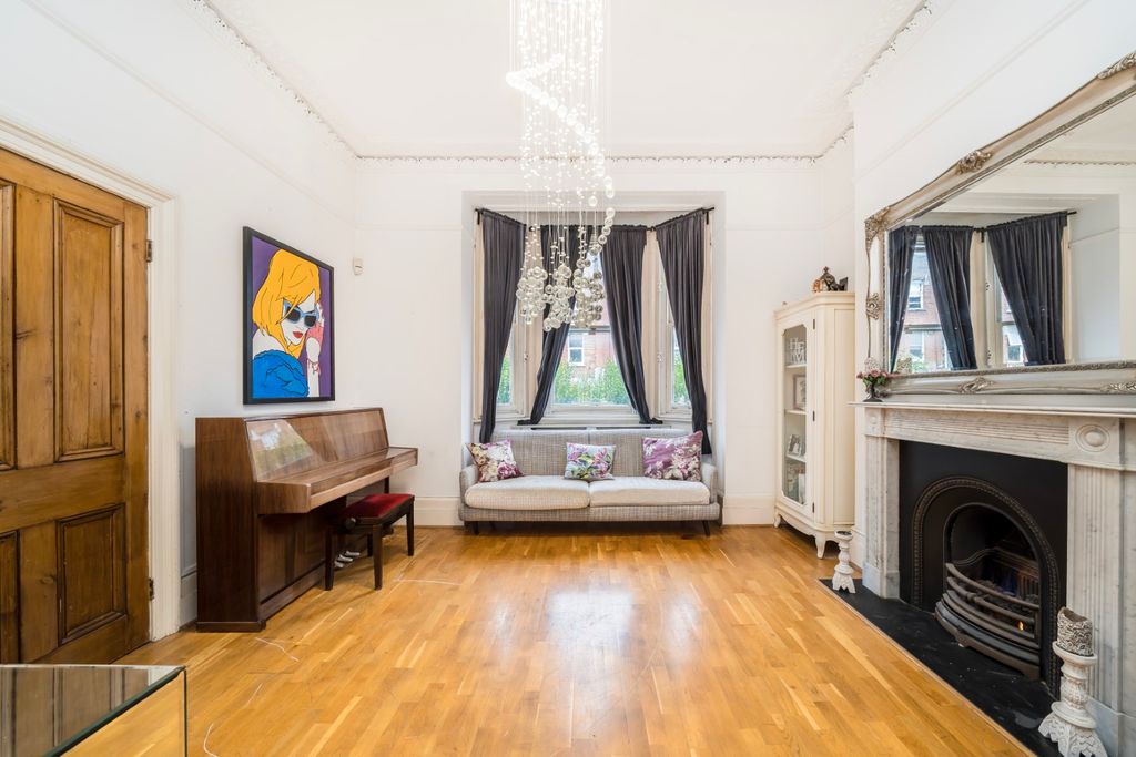 Property photo 3 of 14