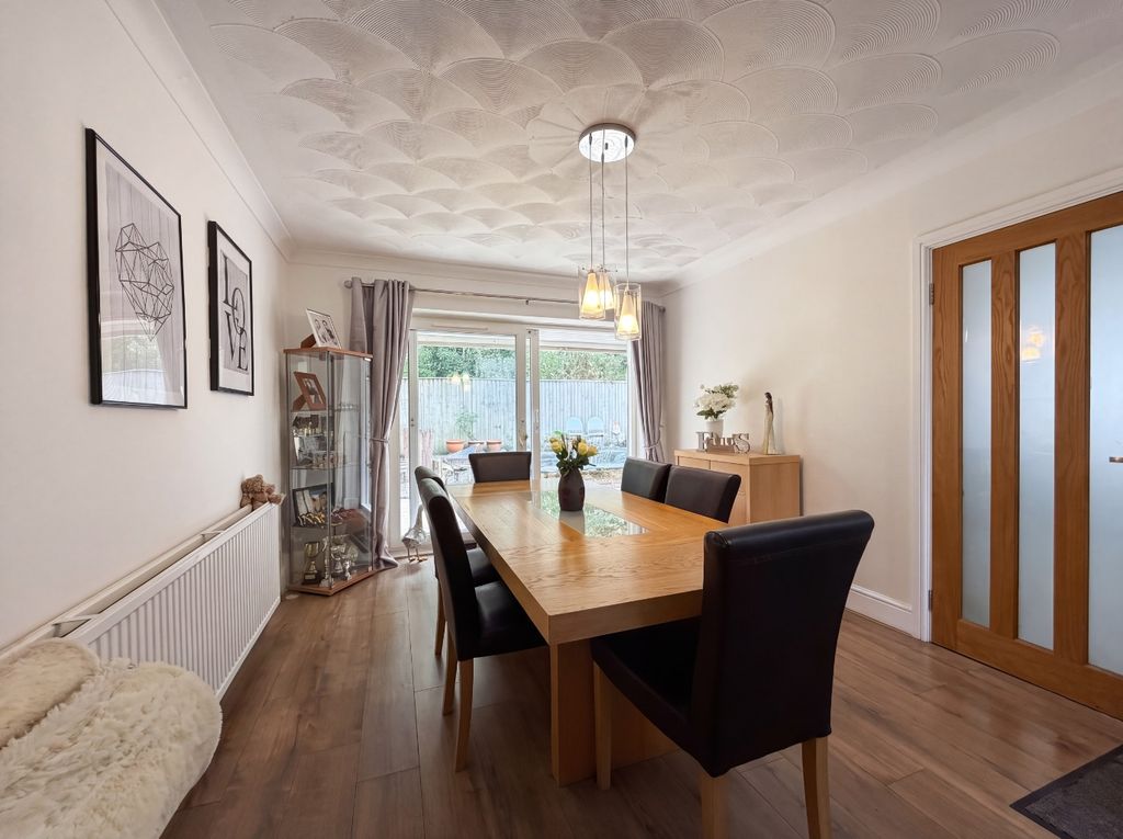 Property photo 3 of 16 5445953