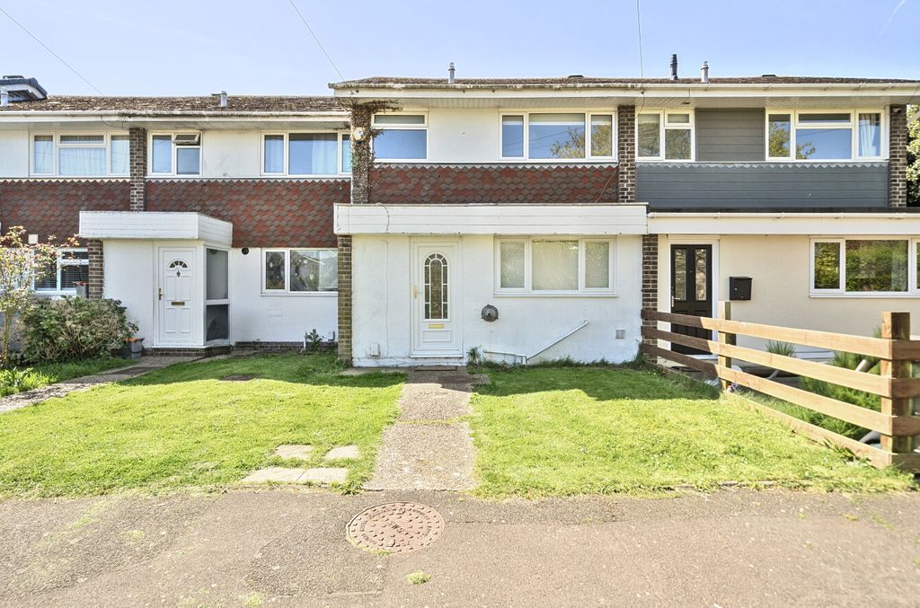 Property photo 1 of 13 1449224-17-69E8A8...