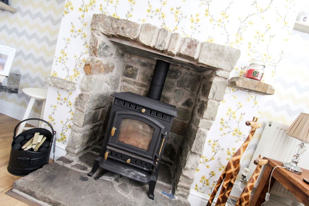 Property photo 3 of 16