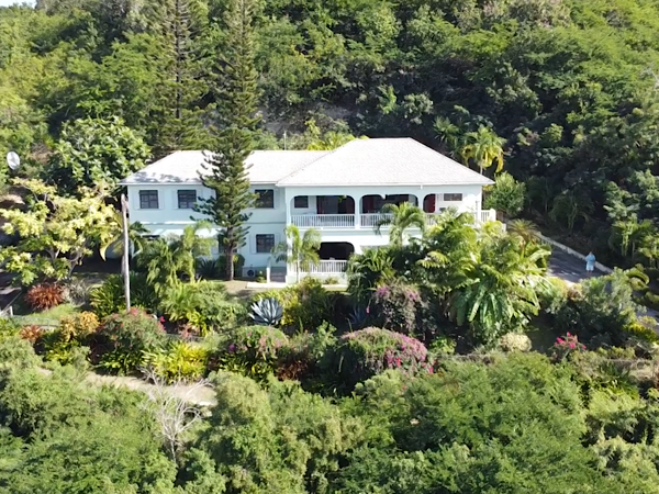 Property photo 2 of 24