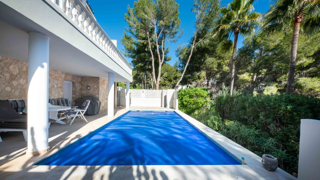 Property photo 2 of 20 2 83146 Small-18.Jpg