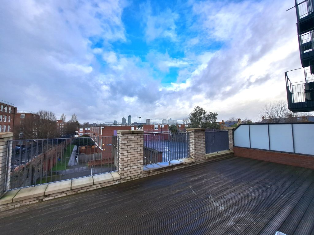 Property photo 3 of 5