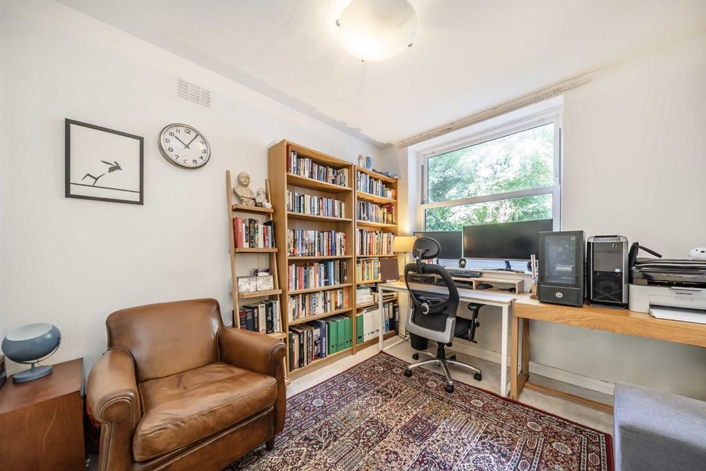 Property photo 3 of 8