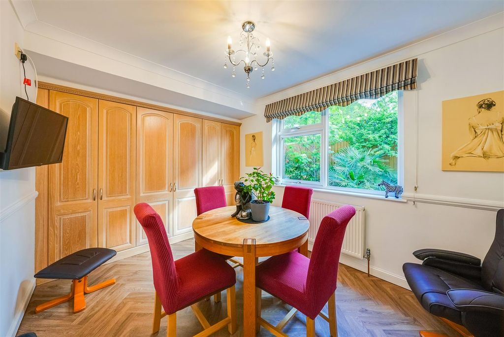 Additional image 16 of 4 bed detached bungalow for saleGorsewood Road, Hartley, Longfield DA3