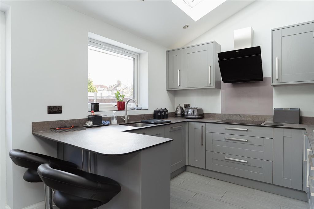 Property photo 1 of 15 5.Jpg