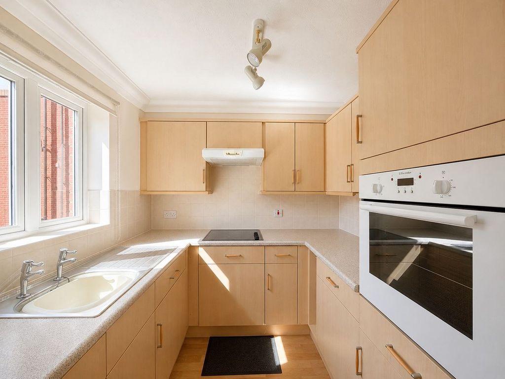 Property photo 2 of 8