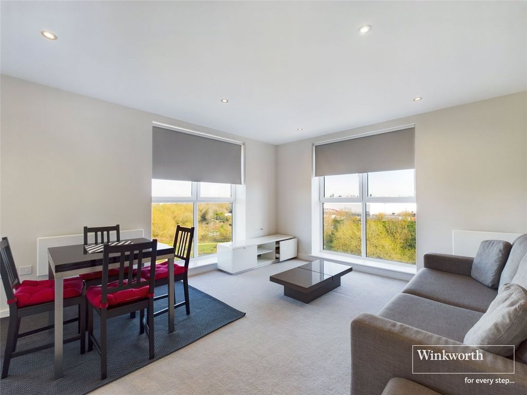 Property photo 2 of 9 Picture No. 14