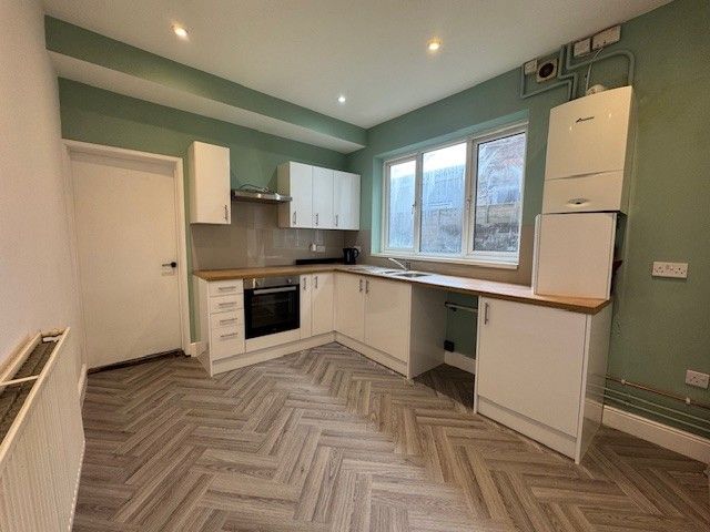 Property photo 1 of 9 View