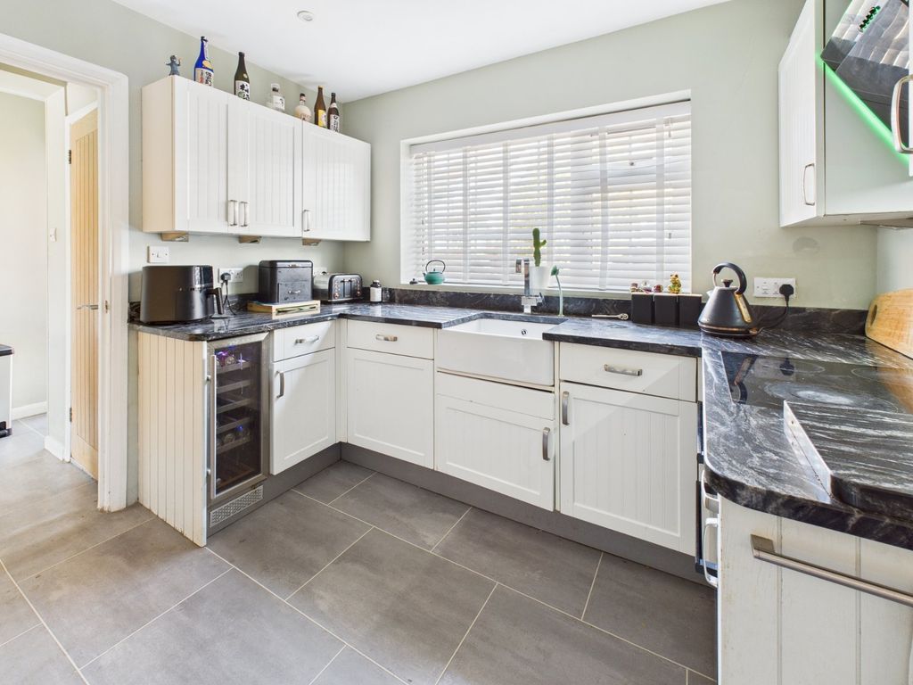 Property photo 2 of 17 Picture No. 26